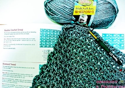 Encyclopedia of 300 crochet patterns, stitches and designs